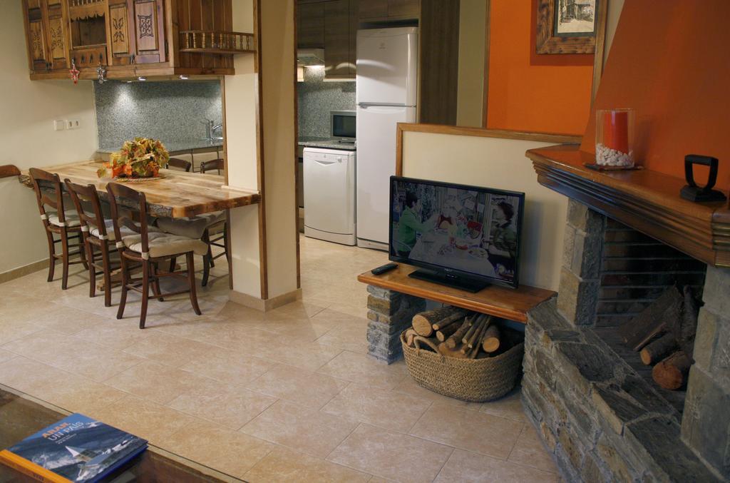 Apartamentos Valle De Aran Монт Экстерьер фото